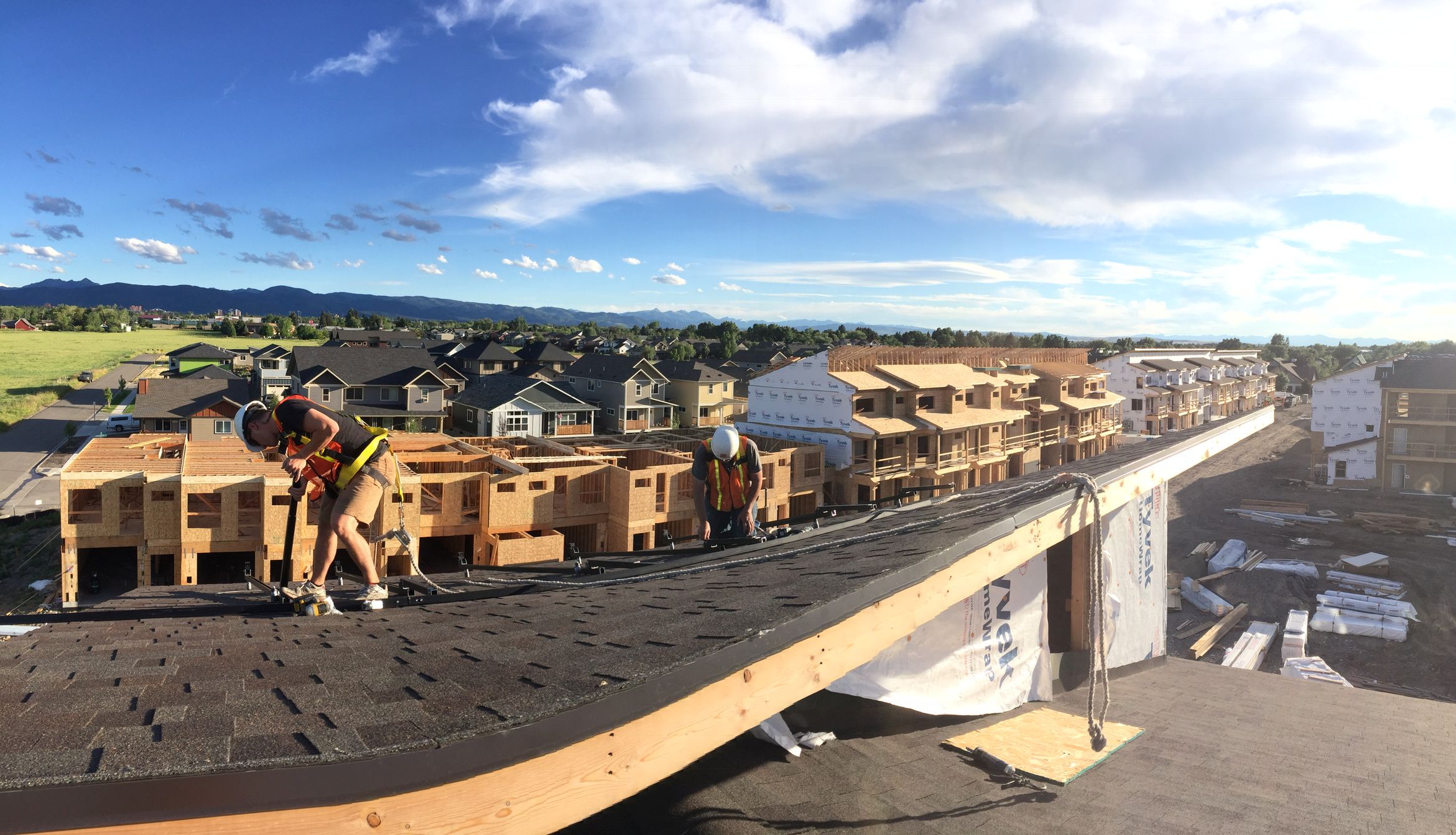 Solar Hot Water and Solar Electricity Cut Costs for Bozeman Affordable Housing Project
